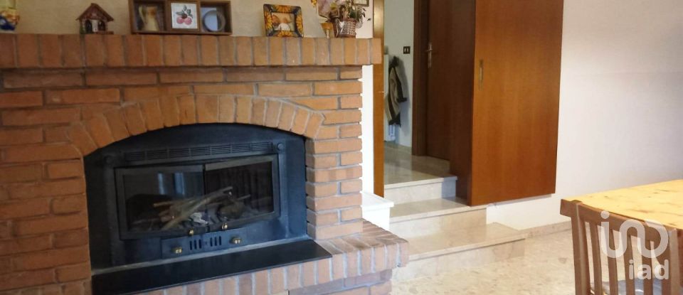 Townhouse 4 rooms of 114 m² in Belfiore (37050)