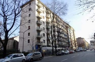 Two-room apartment of 65 m² in Milano (20122)