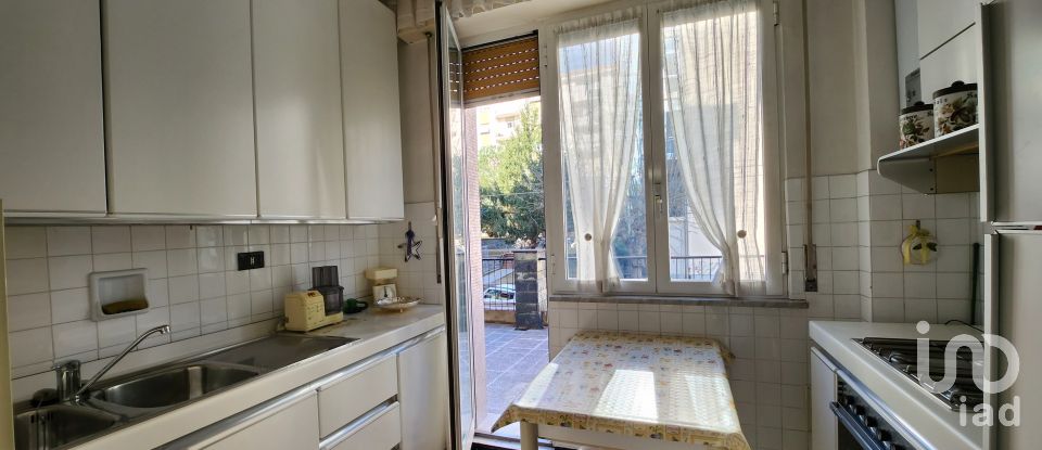 Three-room apartment of 68 m² in Savona (17100)