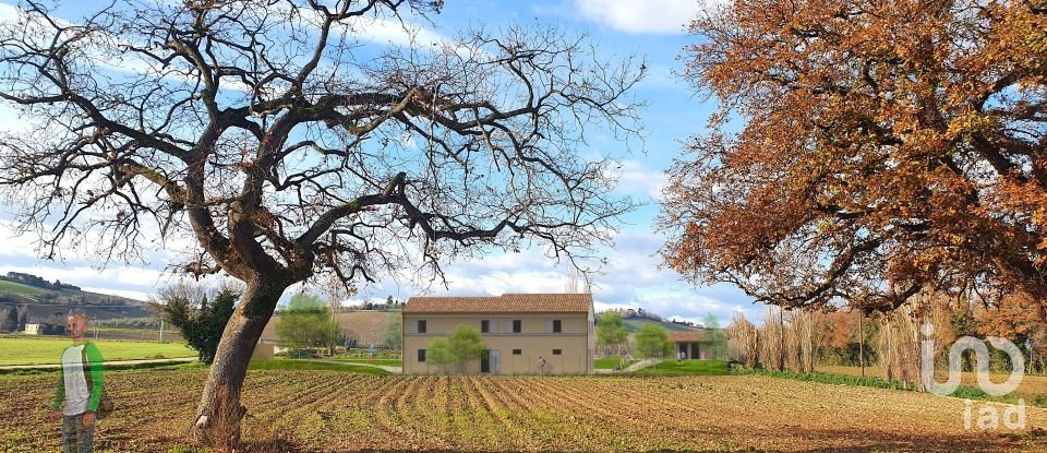 Villa Bifamiliare 10 locali di 184 m² in Osimo (60027)