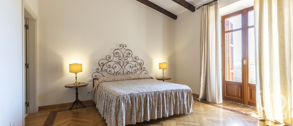 Villa 8 locali di 426 m² in Montegranaro (63812)