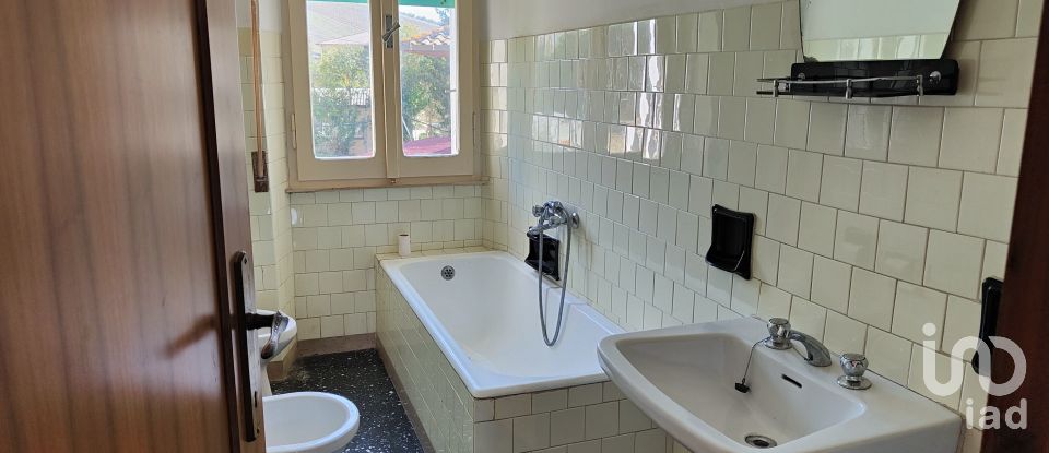 Casa indipendente / Villa 8 locali di 272 m² in Cossignano (63067)