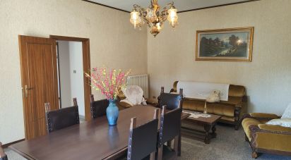 Casa indipendente / Villa 8 locali di 272 m² in Cossignano (63067)