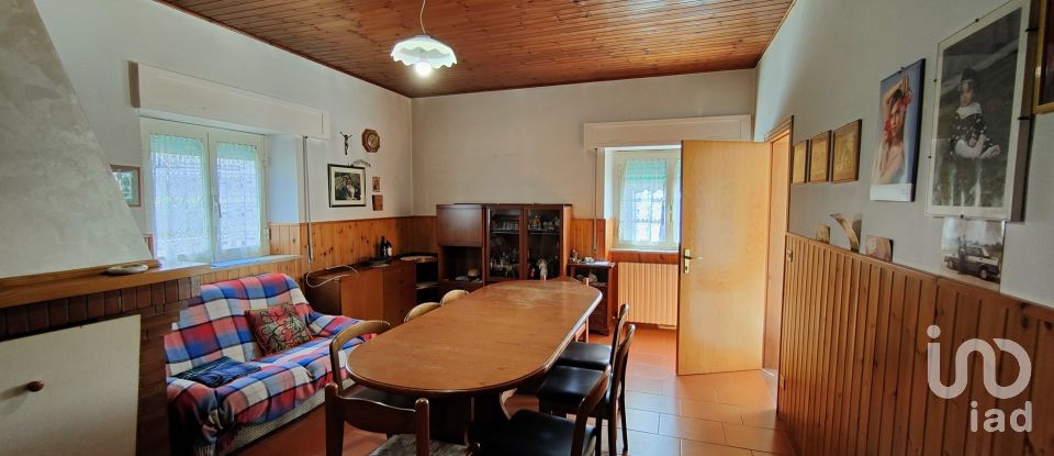 Casa indipendente / Villa 8 locali di 272 m² in Cossignano (63067)