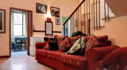 Apartment 6 rooms of 120 m² in Foligno (06034)