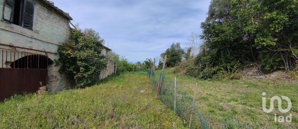 Casa indipendente 8 locali di 330 m² in Ponzano di Fermo (63845)