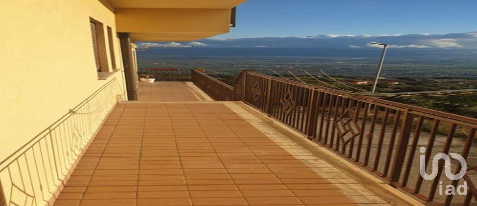 Costruzione di 160 m² in Gizzeria (88040)