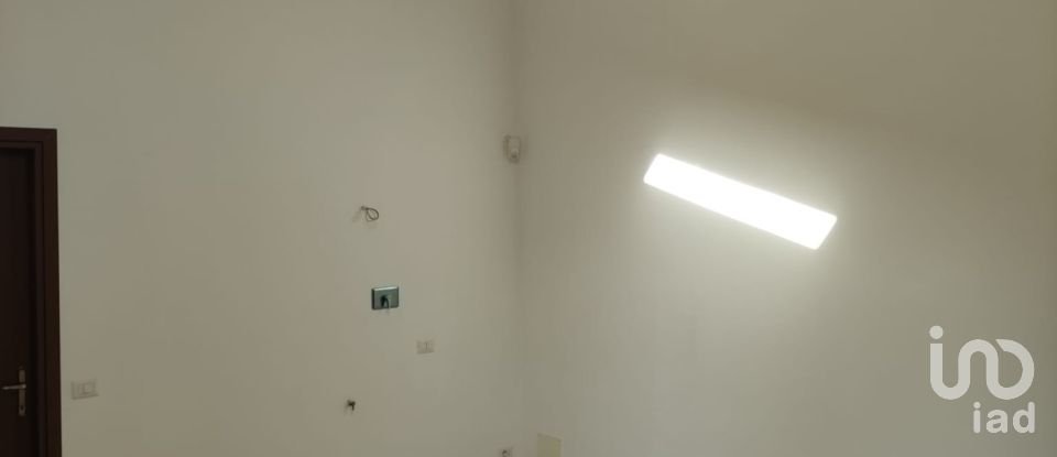 Three-room apartment of 80 m² in Fiumicino (00050)