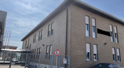 Palazzo / Stabile di 794 m² in San Giuliano Milanese (20098)