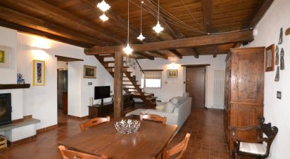 Casa indipendente 8 locali di 190 m² in Tiglieto (16010)