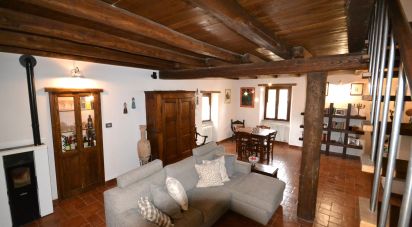 Town house 8 rooms of 190 sq m in Tiglieto (16010)