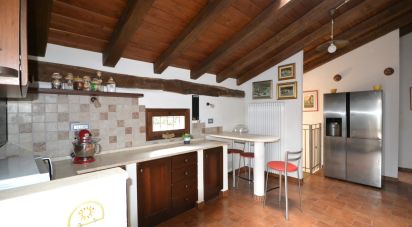 Casa indipendente 8 locali di 190 m² in Tiglieto (16010)