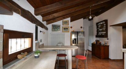 Casa indipendente 8 locali di 190 m² in Tiglieto (16010)