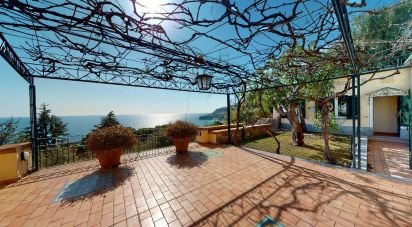 House/villa 15 rooms of 420 sq m in Ospedaletti (18014)