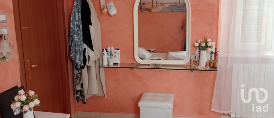 Casale 5 locali di 95 m² in Senigallia (60010)