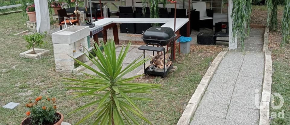 Casale 5 locali di 95 m² in Senigallia (60010)