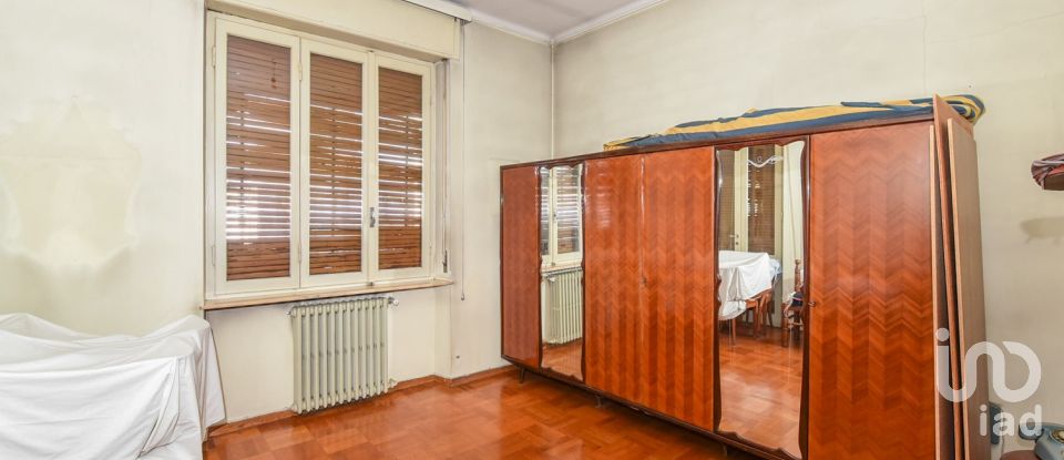 Casale 11 locali di 270 m² in Cantù (22063)