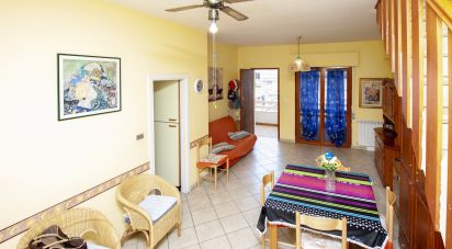 Apartment 6 rooms of 94 sq m in Silvi (64028)