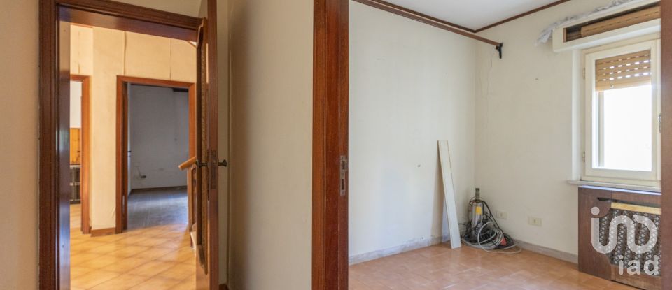 Town house 8 rooms of 310 m² in Osimo (60027)