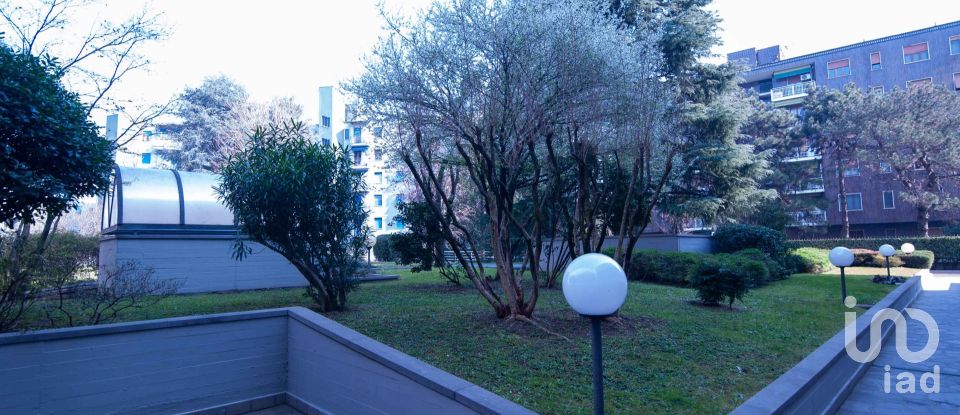 Appartamento 5 locali di 184 m² a Milano (20153)