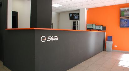 Negozio / locale commerciale di 140 m² in Milano (20161)