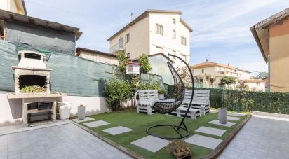 Villa 8 locali di 269 m² in Osimo (60027)