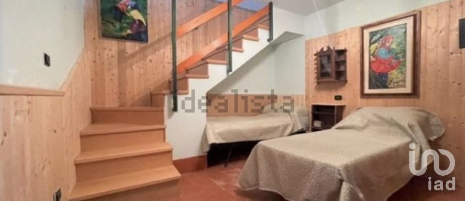 House 3 rooms of 147 m² in Popoli (65026)