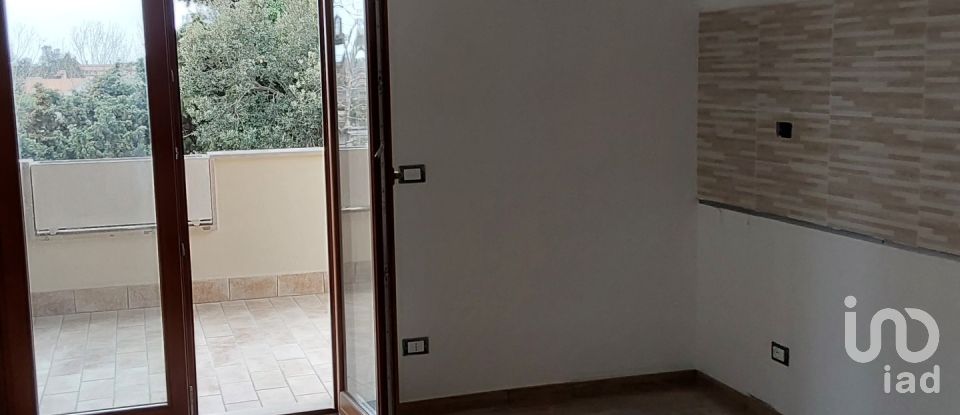 Three-room apartment of 95 m² in Fiumicino (00054)