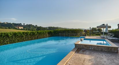 Rustico 20 locali di 800 m² in Ponzano di Fermo (63845)