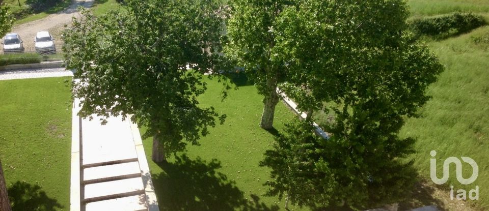 Hotel-restaurant of 768 m² in Civitanova del Sannio (86094)