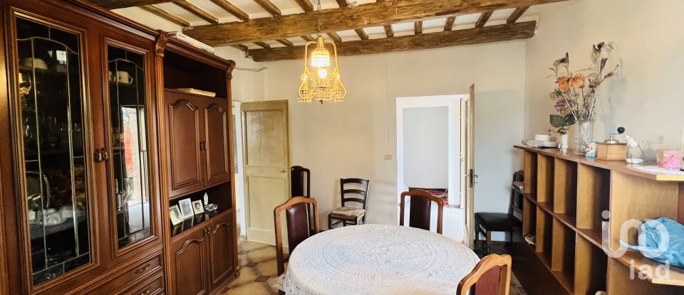 House 6 rooms of 100 m² in Servigliano (63839)