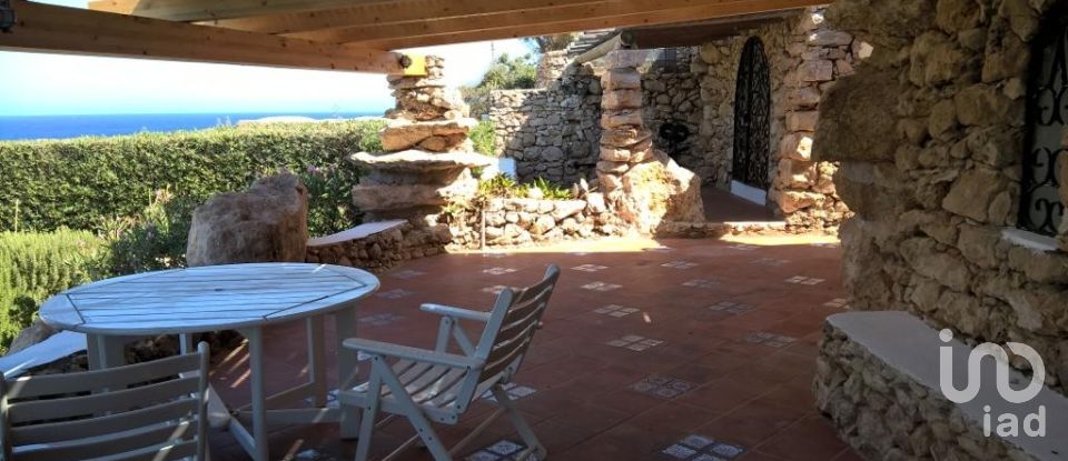 Villa 10 locali di 180 m² in Lampedusa e Linosa (92031)