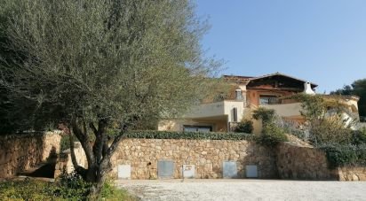 Town house 7 rooms of 103 sq m in Olbia (07026)