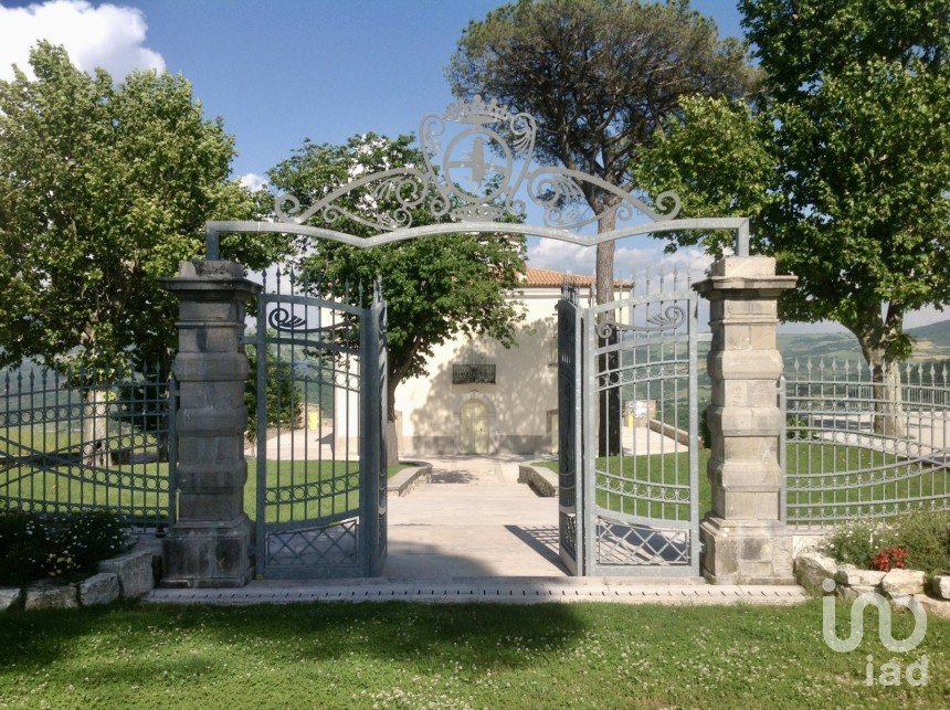 Villa storica 6 locali di 765 m² in Civitanova del Sannio (86094)