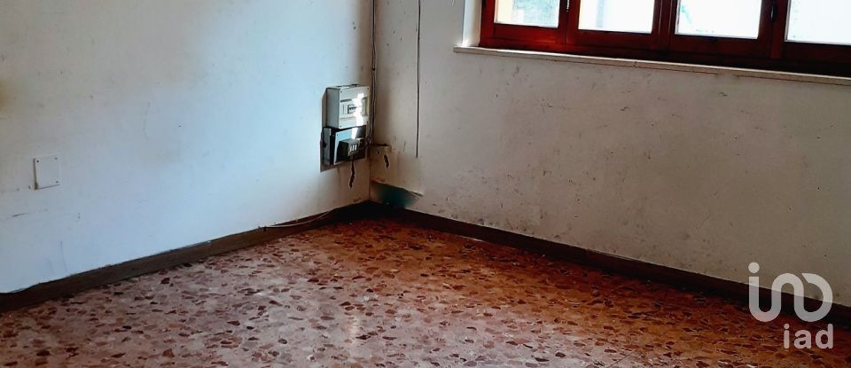 Townhouse 10 rooms of 240 m² in Porto Sant'Elpidio (63821)