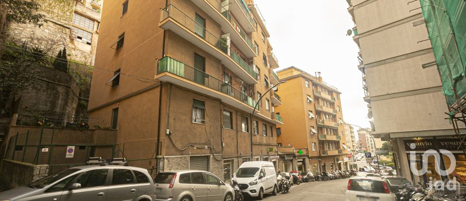 Appartamento 6 locali di 97 m² a Genova (16134)