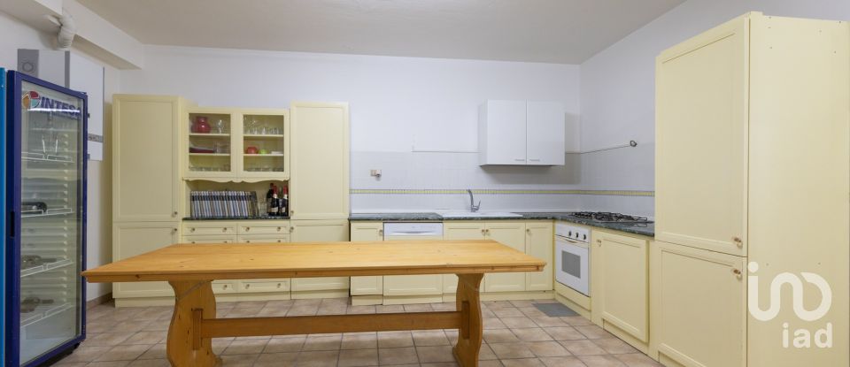 Villa a schiera 8 locali di 250 m² in Filottrano (60024)