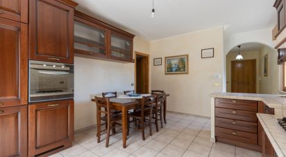 Villa a schiera 8 locali di 250 m² in Filottrano (60024)