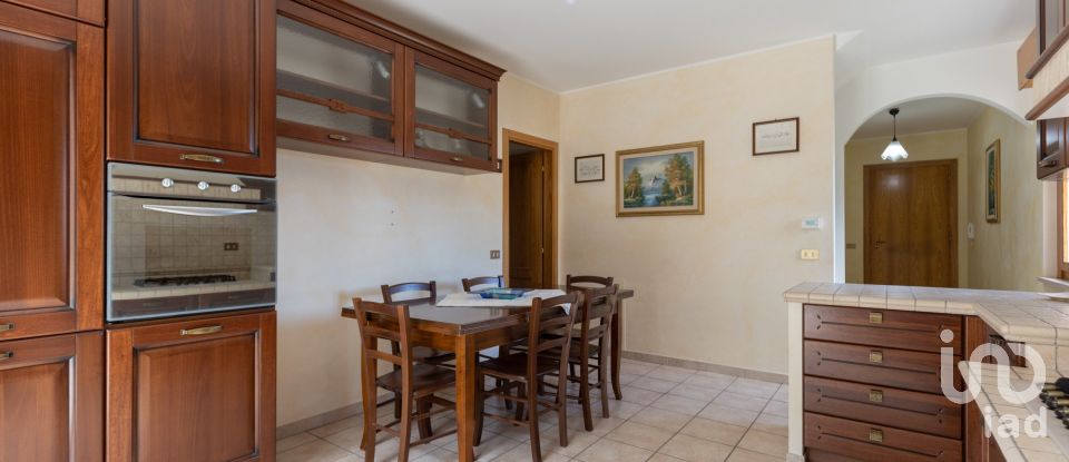 Traditional house 8 rooms of 250 m² in Filottrano (60024)