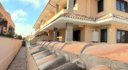 Trilocale di 55 m² a Pomezia (00040)