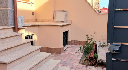 Three-room apartment of 55 m² in Pomezia (00040)