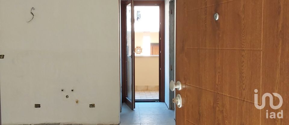 Three-room apartment of 55 m² in Pomezia (00040)