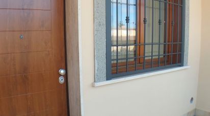 Trilocale di 60 m² a Pomezia (00040)