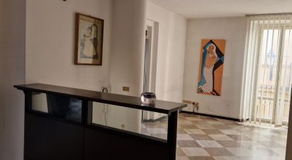 Studio 9 locali di 160 m² a Teramo (64100)