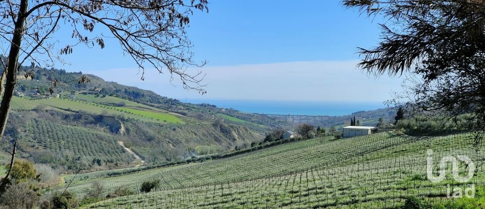 Casale 4 locali di 90 m² in Monteprandone (63076)