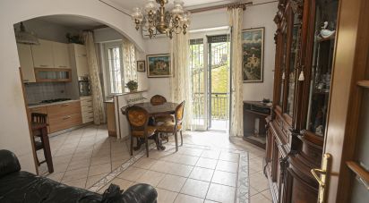 Apartment 6 rooms of 90 m² in Genova (16133)