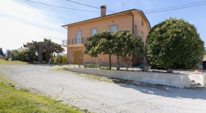 Town house 10 rooms of 168 sq m in Filottrano (60024)