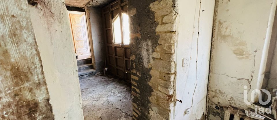 Casa indipendente / Villa 9 locali di 180 m² in Santa Vittoria in Matenano (63854)