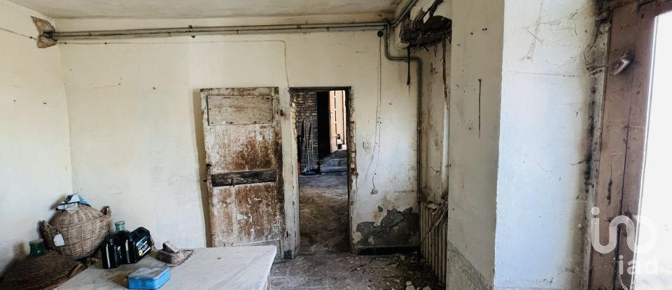 Casa indipendente / Villa 9 locali di 180 m² in Santa Vittoria in Matenano (63854)