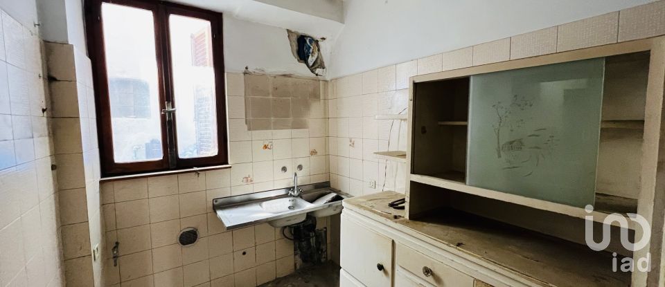 Casa indipendente / Villa 9 locali di 180 m² in Santa Vittoria in Matenano (63854)